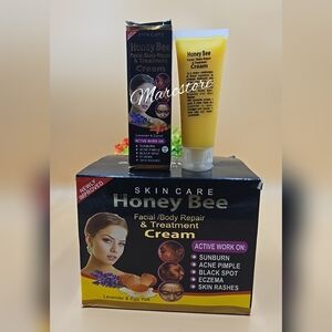 Honey Bee Eggyolk Anti Spots & Blemishes Face Cream. X 1 💯 Response👌AUTHENTIC